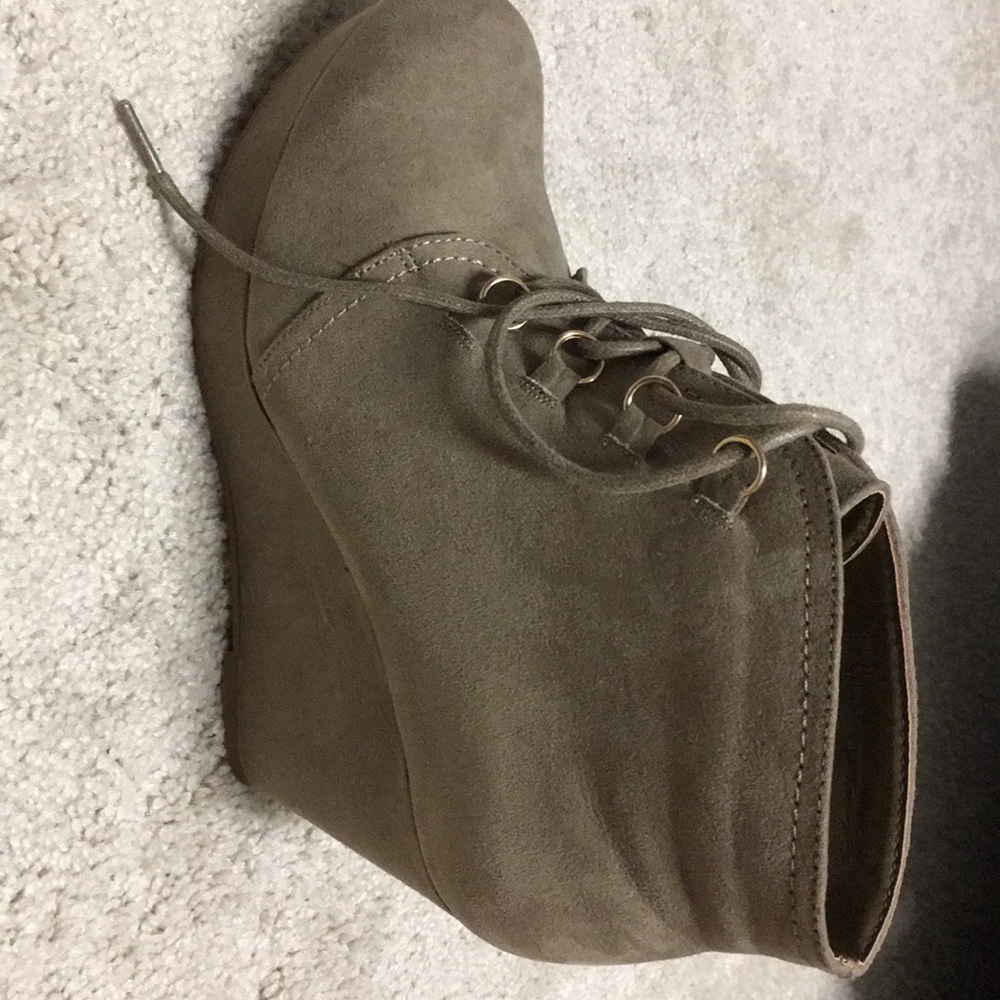 Brand new wedges
